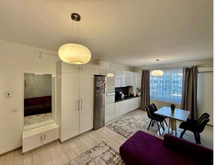 Apartament cu 2 camere decomandat în Florești