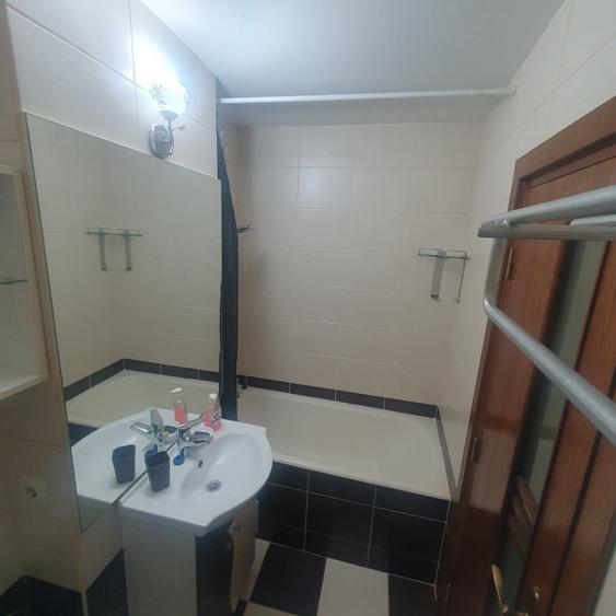 Garsonieră decomandată în Zăvoi
