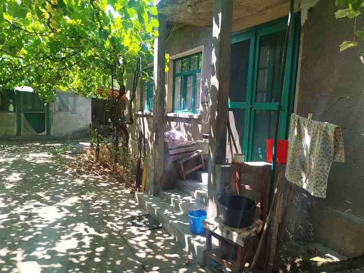 Casă cu 3 camere în Talpoș