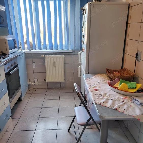 Apartament cu 2 camere decomandat în 1 Mai