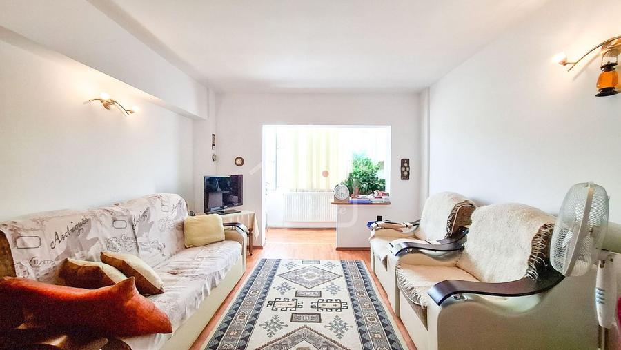 Apartament cu 2 camere decomandat în Astra