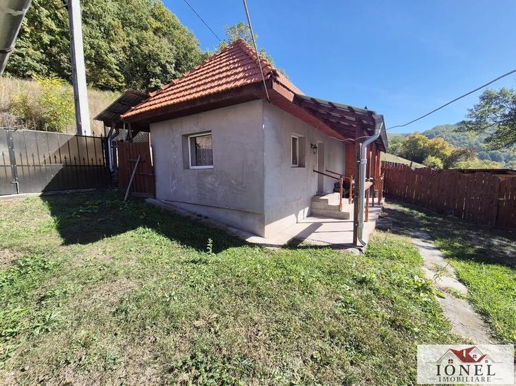 Casă individuală cu 3 camere cu Teren 2115 Mp în Galda de Jos