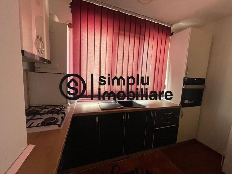 Apartament cu 2 camere semidecomandat în 1 Mai