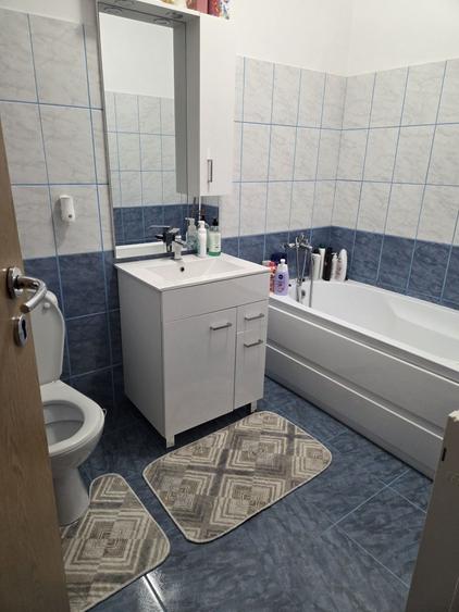 Apartament cu 2 camere decomandat în Florești