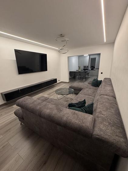 Apartament cu 3 camere în Central