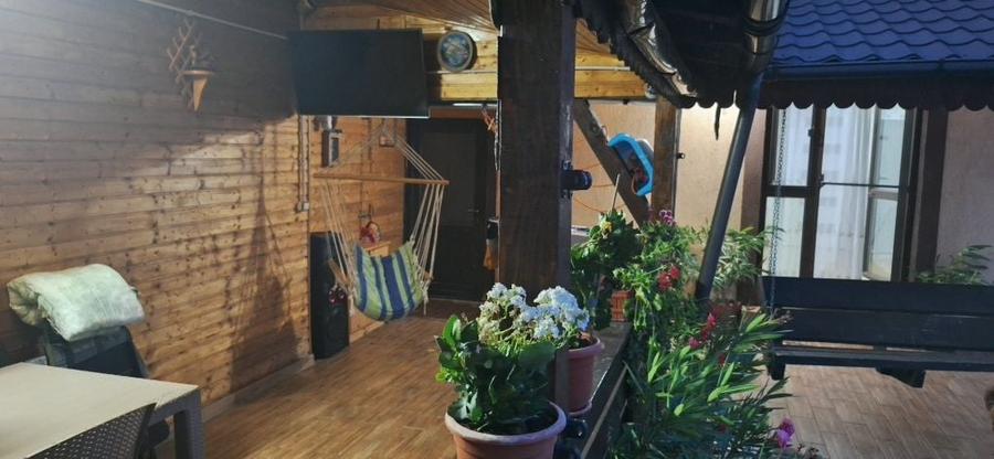 Casă cu 4 camere în Geamăna