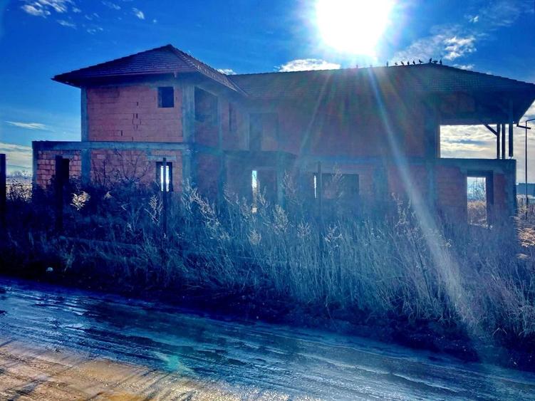 Casă individuală cu 5 camere cu Canalizare în Hărman