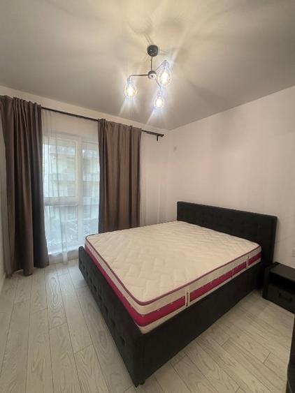 Apartament cu 2 camere decomandat, mobilat în Central
