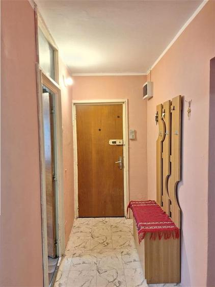 Apartament cu 2 camere decomandat în Noua