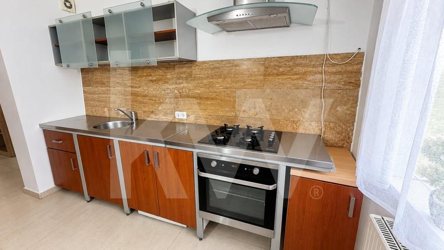 Apartament cu 3 camere decomandat, mobilat în Hipodrom 3