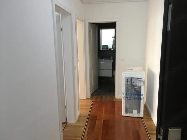 Apartament cu 3 camere semidecomandat în Lazaret