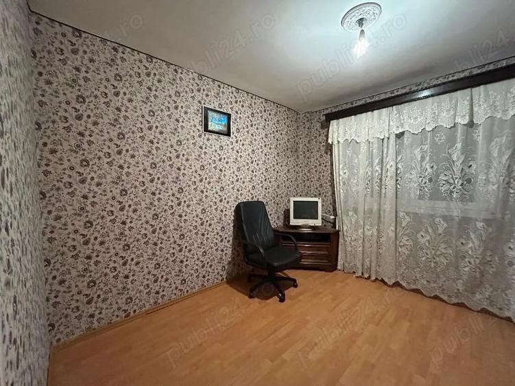Apartament cu 3 camere semidecomandat în Pantelimon
