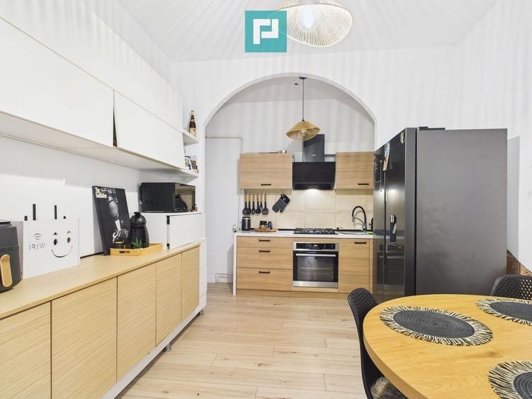 Apartament cu 3 camere semidecomandat, mobilat în Odobescu