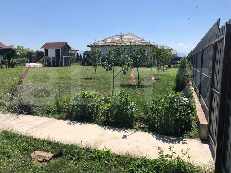 Casă individuală cu 1 camere cu Teren 1000 Mp în Nord