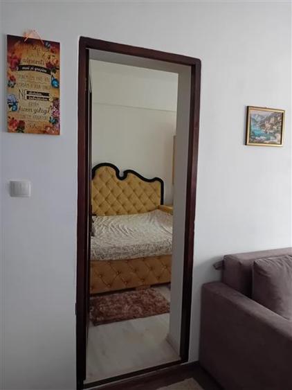 Apartament cu 3 camere semidecomandat, mobilat în Bucium — fotografia 2