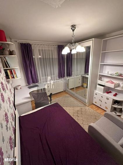 Apartament cu 4 camere decomandat în Titan