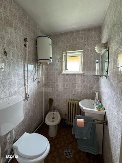 Casă cu 5 camere cu Teren 3000 Mp în Central