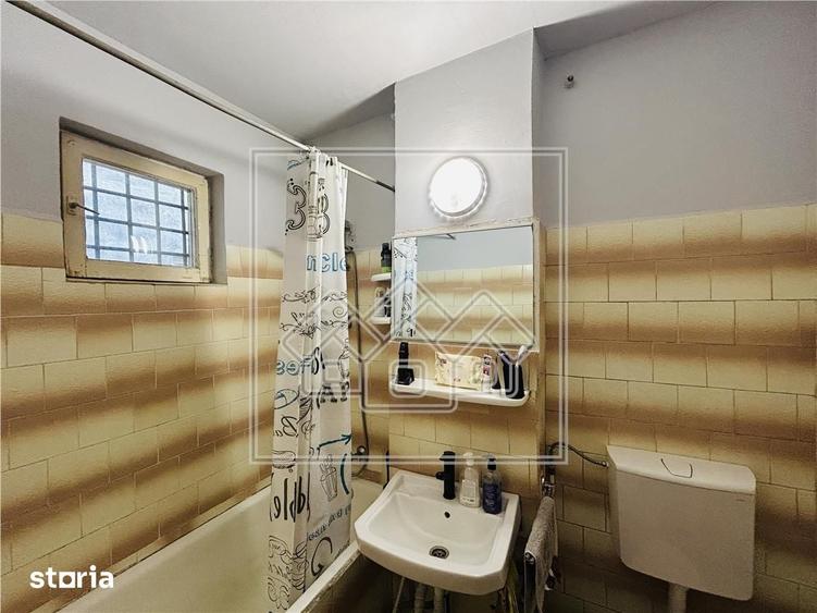 Apartament cu 2 camere semidecomandat în Central
