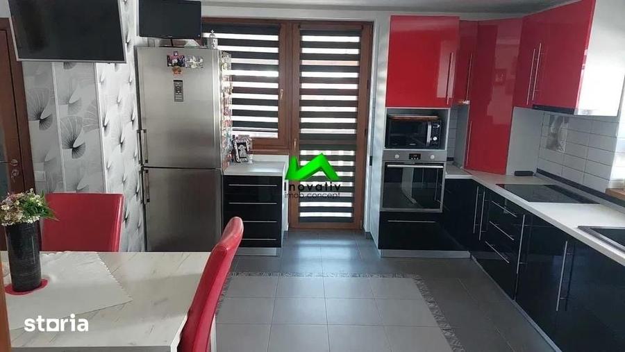 Casă cu 5 camere cu Teren 450 Mp în Central