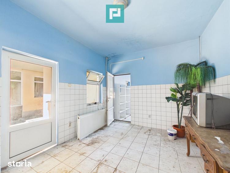Casă cu 5 camere cu Teren 1430 Mp în Șiria