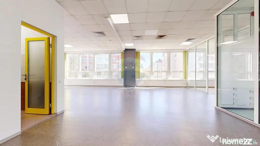 Spațiu comercial, de 513 mp, în Centrul Civic