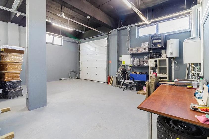 Spațiu comercial, de 306 mp, în Central