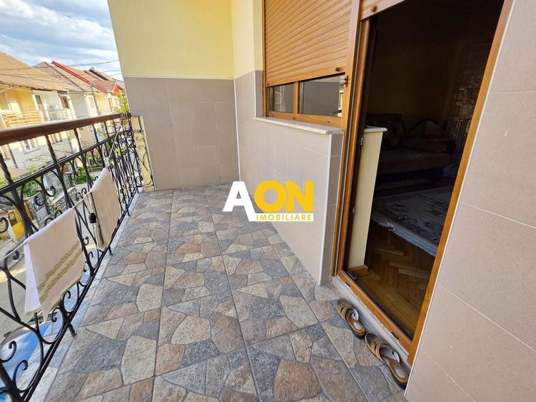 Duplex cu 4 camere cu Canalizare în Cetate