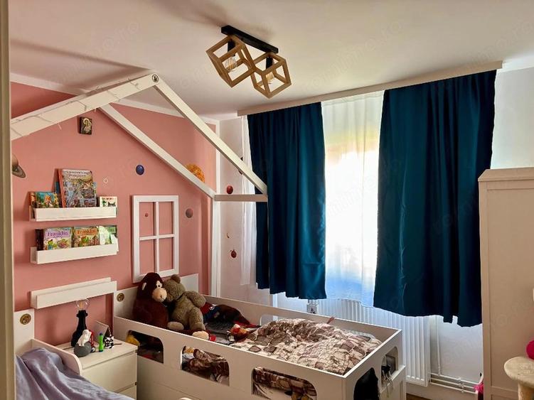 Apartament cu 3 camere decomandat, mobilat în Șagului