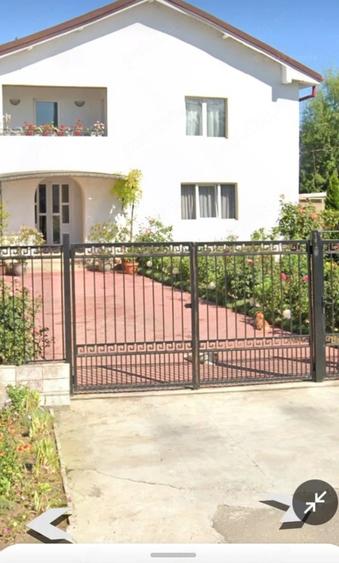 Casă cu 4 camere cu Teren 1128 Mp în 1 Mai