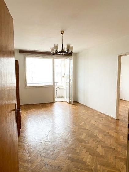 Apartament cu 3 camere decomandat, mobilat în Vatra Luminoasă