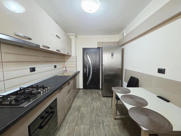 Apartament cu 2 camere decomandat în Micro 20