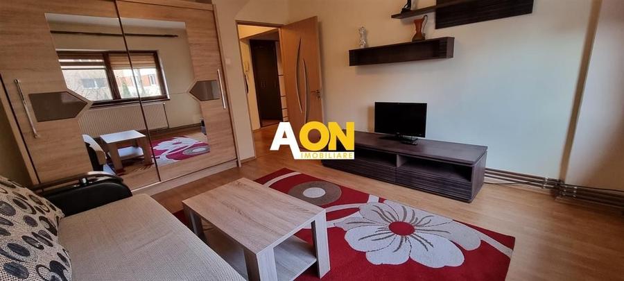 Apartament cu 1 Camera, Etaj 1, Zona Cetate - 1