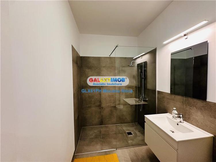 Apartament cu 2 camere semidecomandat, mobilat în Sud