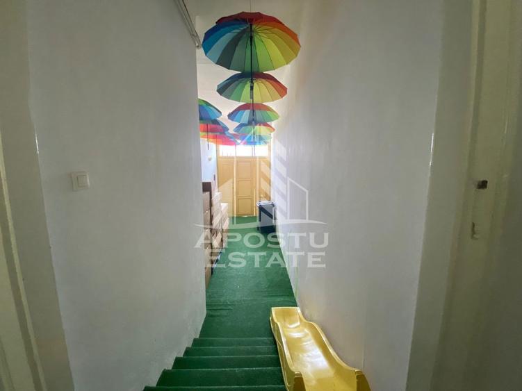 Casă cu 5 camere cu Canalizare în Lunei