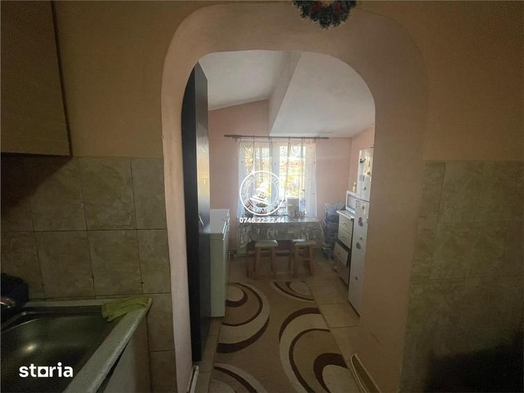 Casă cu 4 camere cu Teren 6200 Mp în Popricani