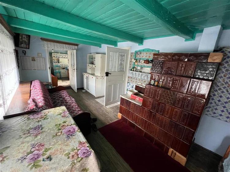 Casă cu 3 camere cu Teren 2600 Mp în Gorban