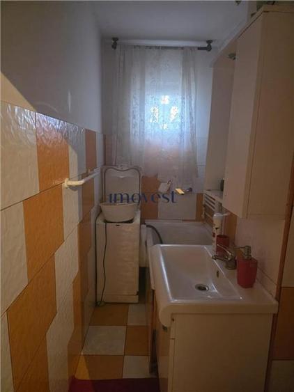 Apartament cu 2 camere decomandat în Solidarității