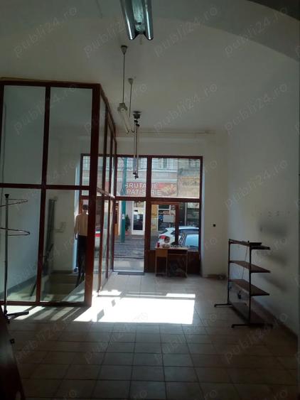 Spațiu comercial, de 100 mp, în Traian