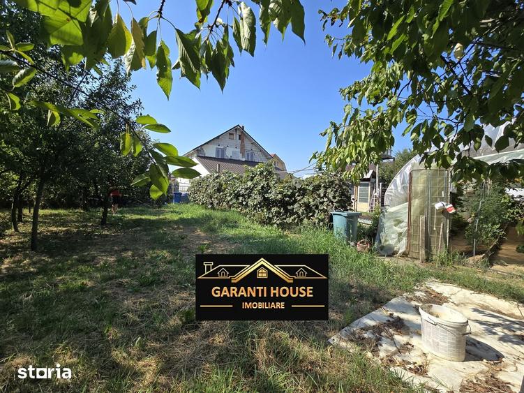 Casă cu 5 camere cu Teren 900 Mp în Recea