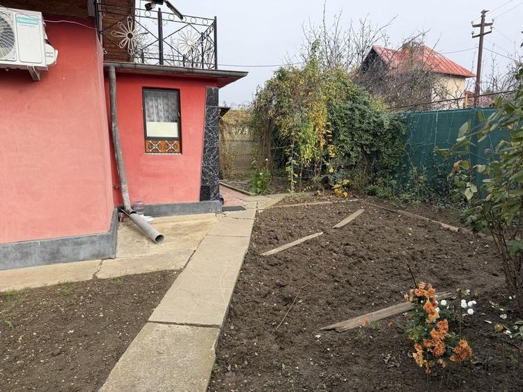 Casă cu 3 camere în Central