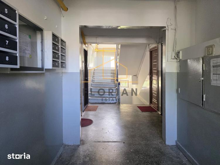 Apartament cu 3 camere semidecomandat în Circumvalațiunii