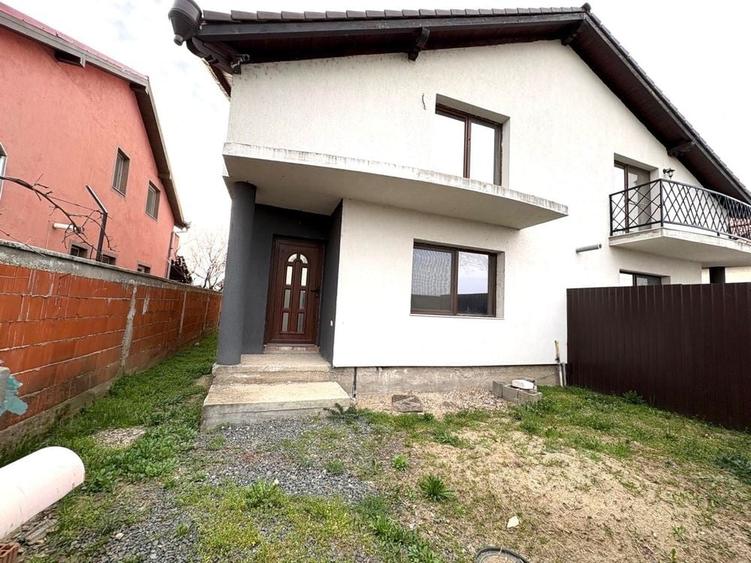 Casă cu 3 camere cu Teren 90 Mp în Gai