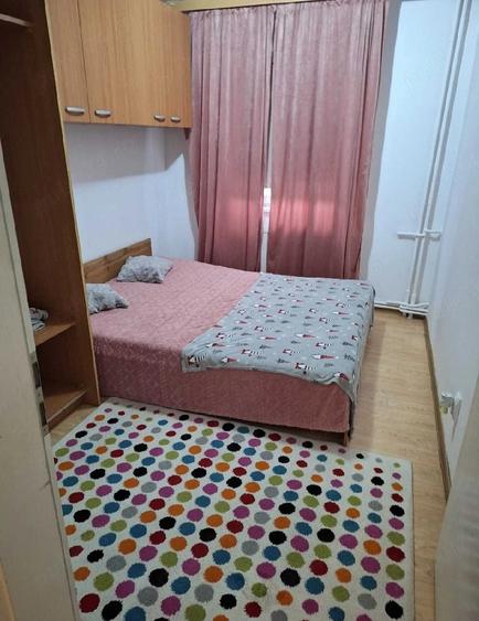 Apartament cu 3 camere decomandat în Șagului