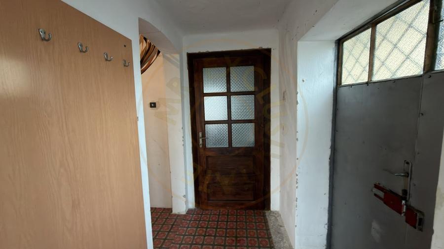 Casă individuală cu 3 camere cu Garaj în Carei