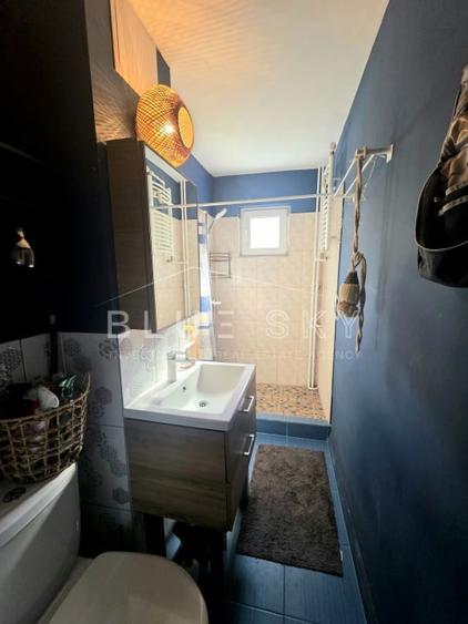 Apartament cu 3 camere semidecomandat, mobilat în Km 4-5