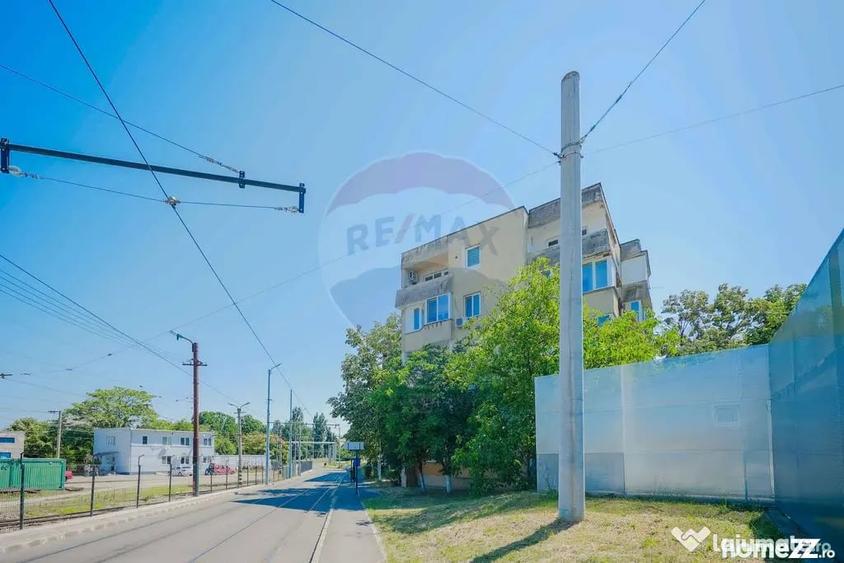 Apartament cu 3 camere decomandat în Nufărul