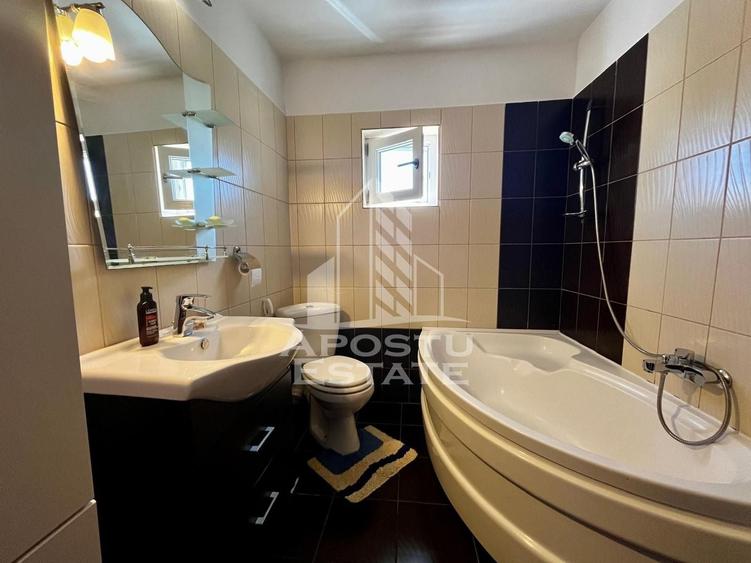 Apartament cu 3 camere decomandat, mobilat în Aradului