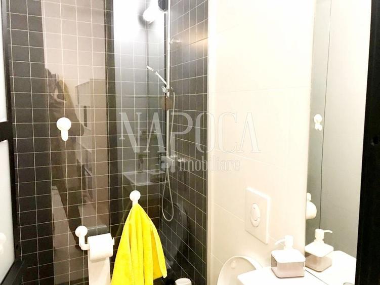 Apartament cu 4 camere semidecomandat în Central