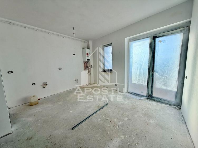 Apartament cu 2 camere semidecomandat în Giroc