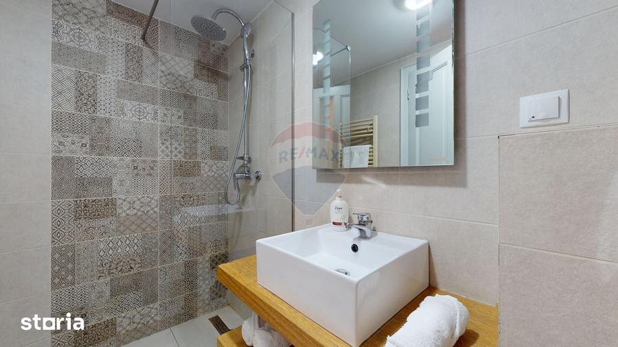 Apartament cu 3 camere decomandat în 15 Noiembrie